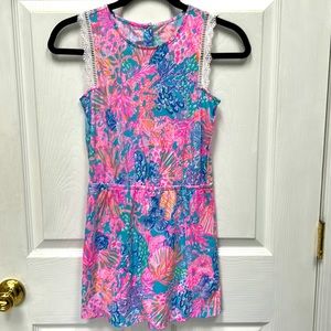 Lilly Pulitzer Agee romper size L (8/10) Print is Multi Splendor in the Sand